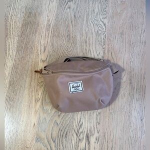 Herschel khaki fanny pack
